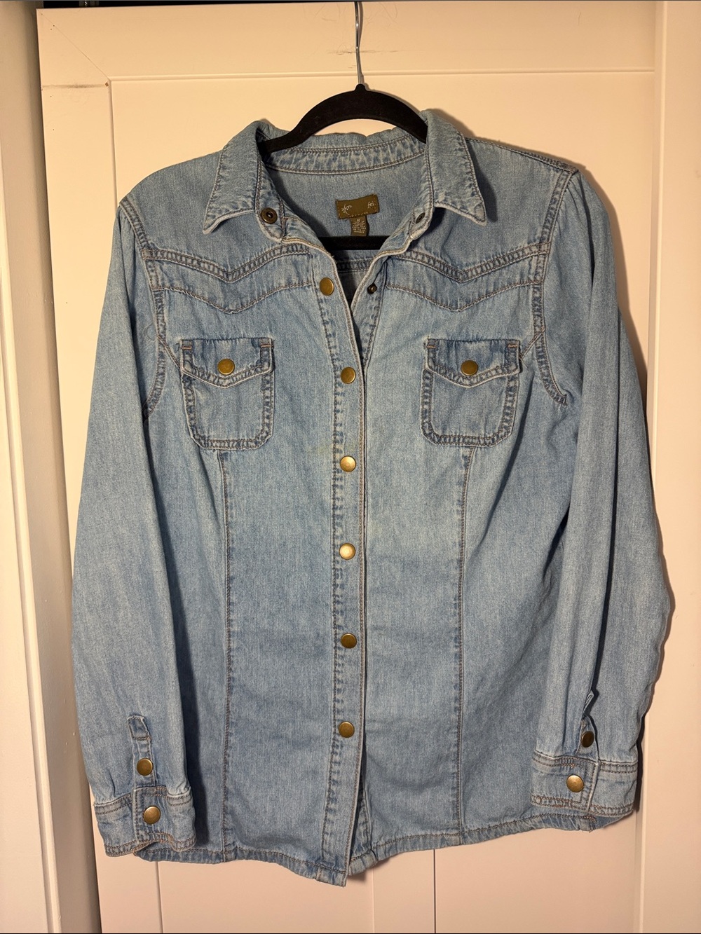Women's Light Blue Denim Jean Jacket with Snap Front